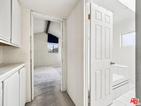 417 8th Street, Huntington Beach, CA