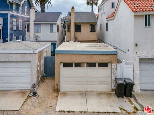 417 8th Street, Huntington Beach, CA