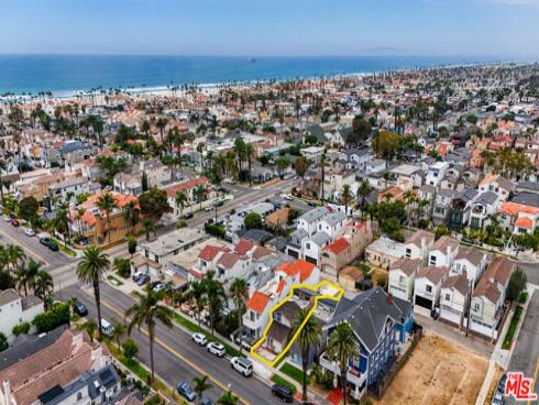 417 8th Street, Huntington Beach, CA