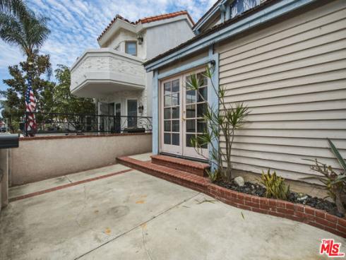 417 8th Street, Huntington Beach, CA