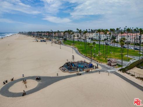 417 8th Street, Huntington Beach, CA