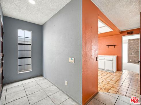 417 8th Street, Huntington Beach, CA