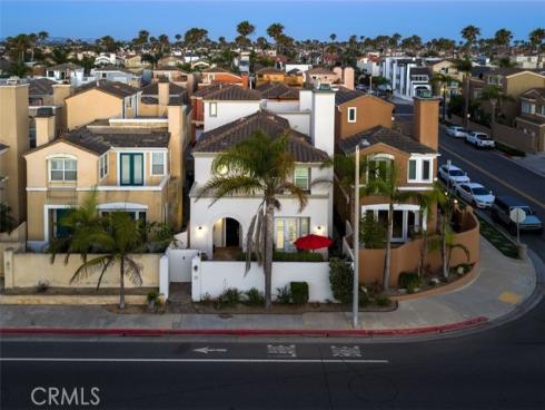 304 Goldenwest Street, Huntington Beach, CA