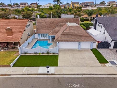 19151 Yacht Lane, Huntington Beach, CA