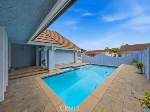 19151 Yacht Lane, Huntington Beach, CA
