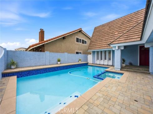 19151 Yacht Lane, Huntington Beach, CA
