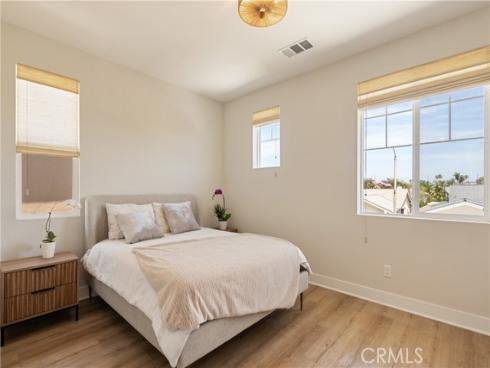 21171 Strathmoor , Huntington Beach, CA
