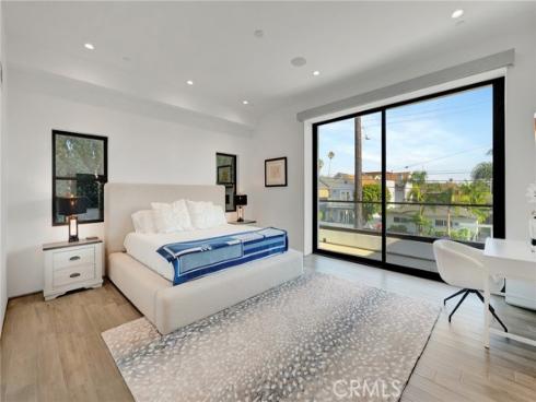 203 Indianapolis Avenue, Huntington Beach, CA