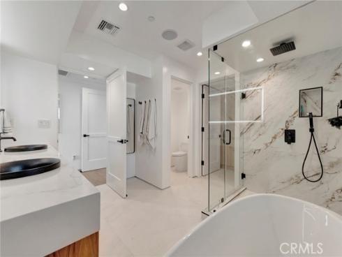 203 Indianapolis Avenue, Huntington Beach, CA