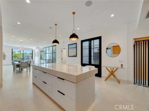 203 Indianapolis Avenue, Huntington Beach, CA
