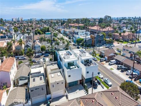 203 Indianapolis Avenue, Huntington Beach, CA