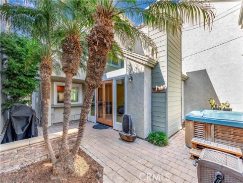 626 9th Street, Huntington Beach, CA
