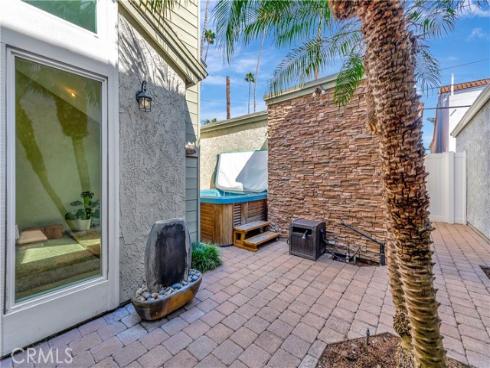 626 9th Street, Huntington Beach, CA