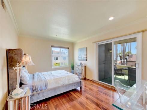 1200  Pacific Coast  209  Highway, Huntington Beach, CA