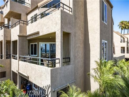 1200  Pacific Coast  209  Highway, Huntington Beach, CA