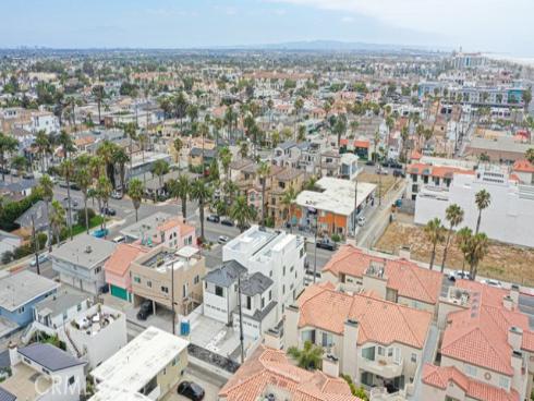 109  9th  , Huntington Beach, CA