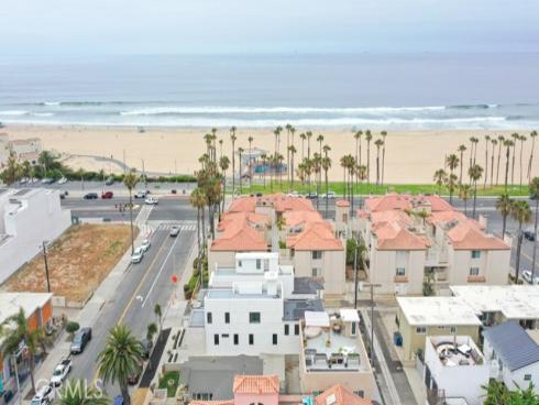 109  9th  , Huntington Beach, CA