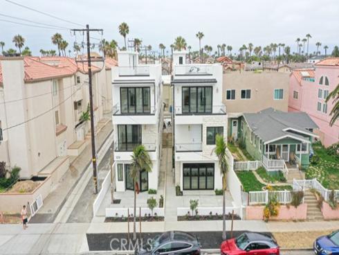 109  9th  , Huntington Beach, CA