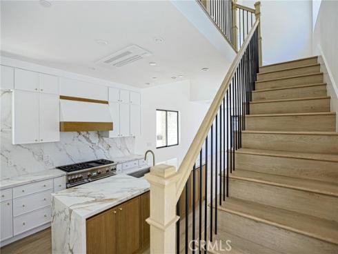 109  9th  , Huntington Beach, CA