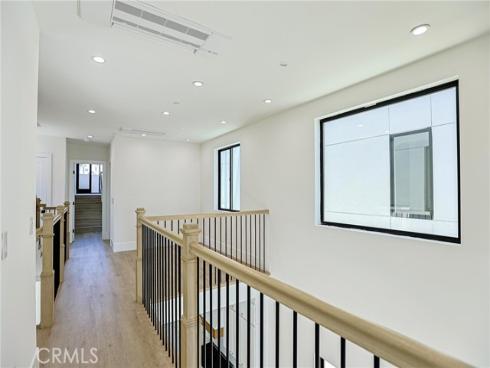 109  9th  , Huntington Beach, CA