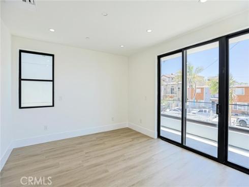 109  9th  , Huntington Beach, CA