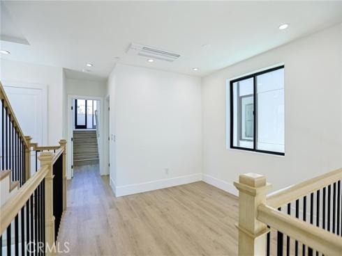 109  9th  , Huntington Beach, CA
