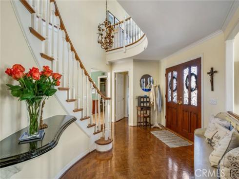 19381 Woodlands Dr , Huntington Beach, CA