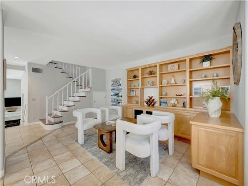 19372 Maidstone Lane, Huntington Beach, CA