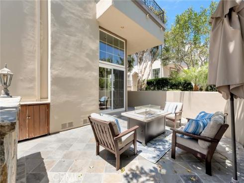 19372 Maidstone Lane, Huntington Beach, CA