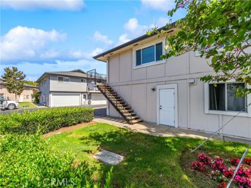 16737  Viewpoint Lane 148d  , Huntington Beach, CA
