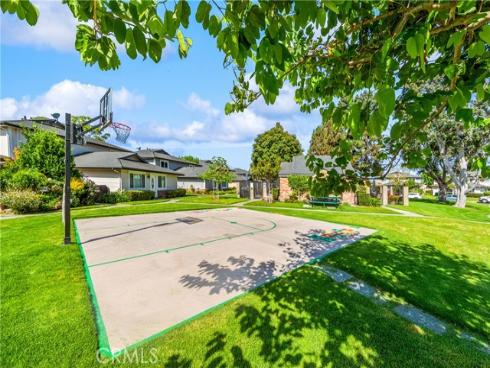 16737  Viewpoint Lane 148d  , Huntington Beach, CA