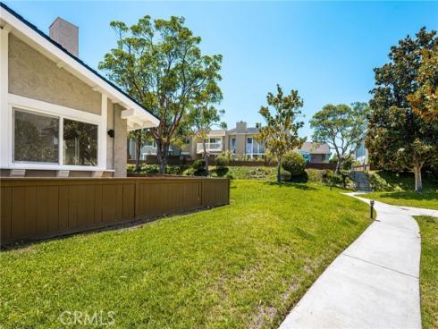 18571 Vallarta Drive , Huntington Beach, CA
