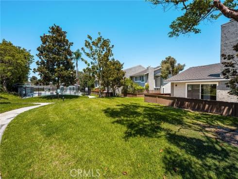 18571 Vallarta Drive , Huntington Beach, CA
