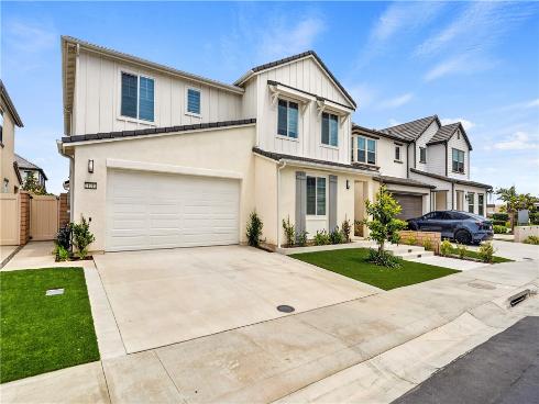 21212 Altair Lane, Huntington Beach, CA