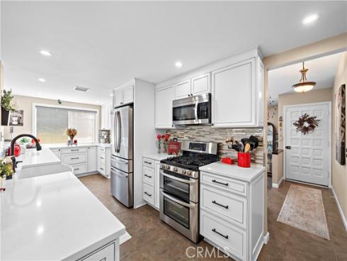 20712 Spindrift Lane, Huntington Beach, CA