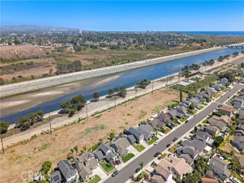 20712 Spindrift Lane, Huntington Beach, CA