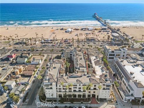 200 Pacific coast M50 Highway, Huntington Beach, CA