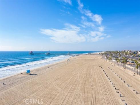 200  Pacific coast  M50  Highway, Huntington Beach, CA