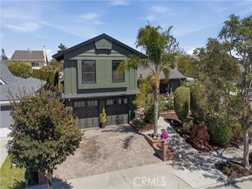 17432 Almelo Lane, Huntington Beach, CA