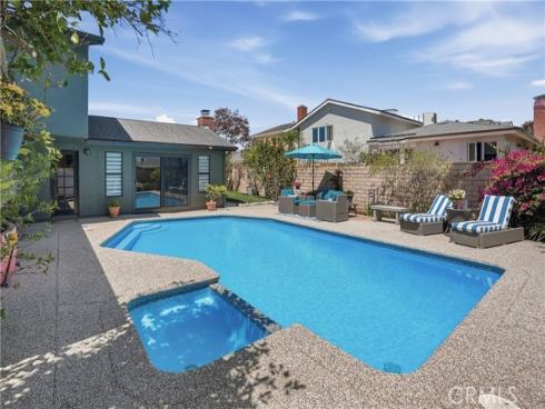 17432 Almelo Lane, Huntington Beach, CA