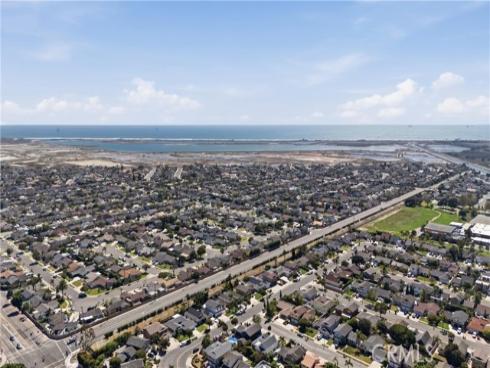 17432 Almelo Lane, Huntington Beach, CA