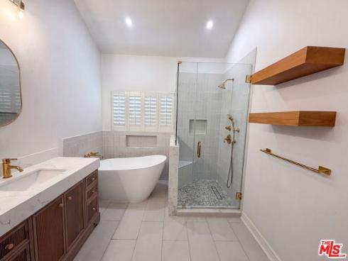 18743 Chapel Lane, Huntington Beach, CA