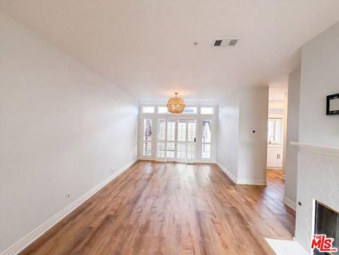 18743 Chapel Lane, Huntington Beach, CA