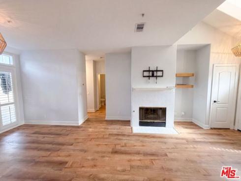 18743 Chapel Lane, Huntington Beach, CA