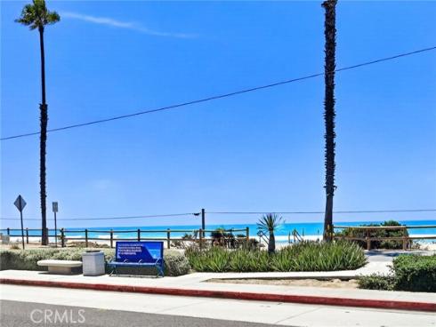 1400 Pacific Coast Hwy 103 , Huntington Beach, CA