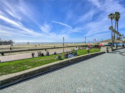 1400  Pacific Coast Hwy  103 , Huntington Beach, CA