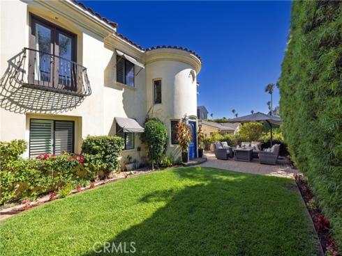 736  14th  , Huntington Beach, CA