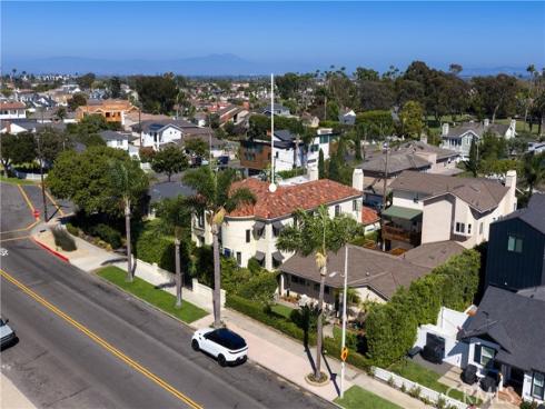 736  14th  , Huntington Beach, CA