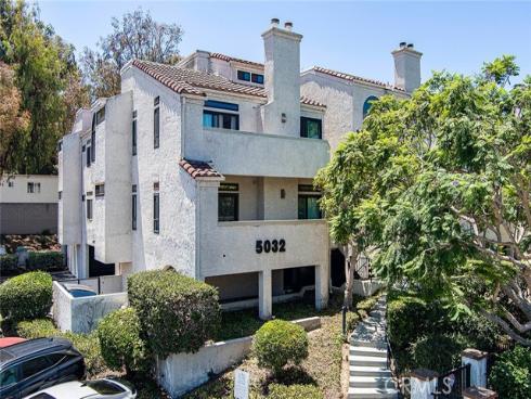 5032 Dorado Drive 202