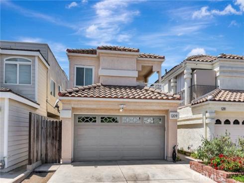 1209 Alabama Street, Huntington Beach, CA